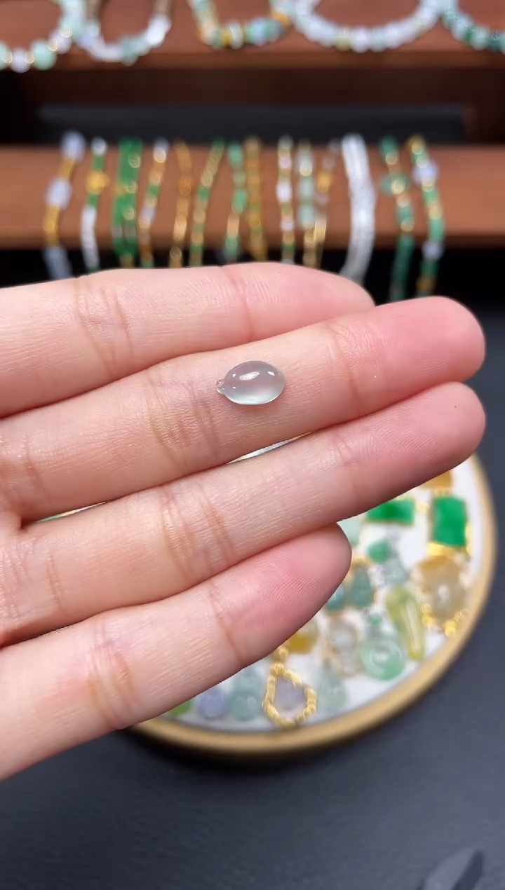 【闪购商品】翡翠吊坠(不含链)18K金镶嵌一个   JK203