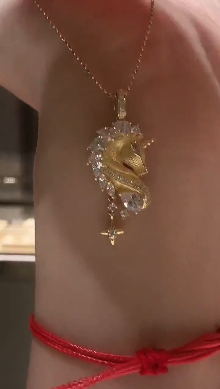 铂Pt950镶嵌吊坠（不含链）钻石独角兽