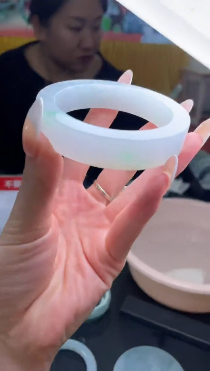 【闪购商品】定制翡翠手镯未镶嵌DDH96721