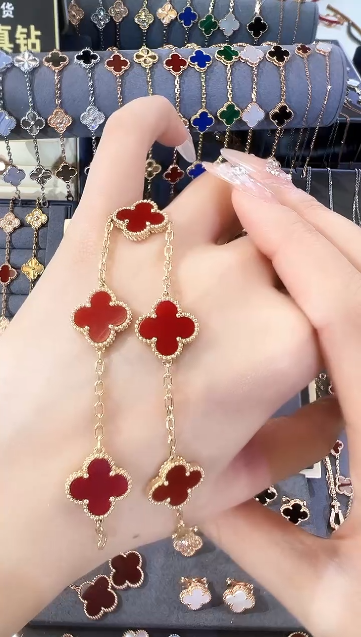 【闪购商品】玛瑙/玉髓手链18K金镶嵌K黄手链