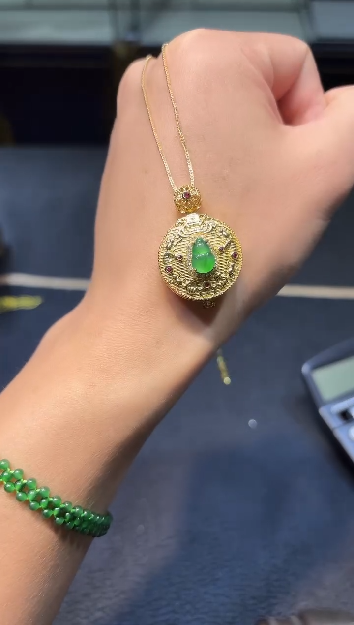 吊坠(不含链)未镶嵌翡翠0000