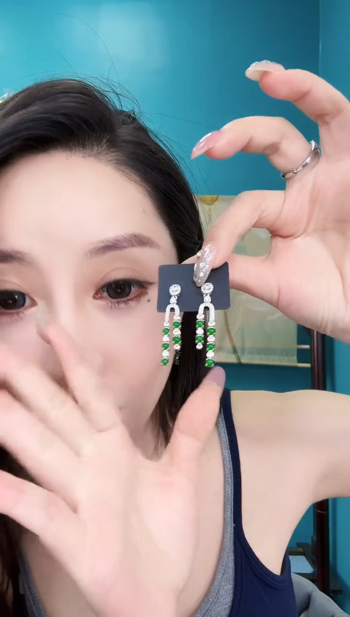 翡翠未镶嵌耳饰耳饰