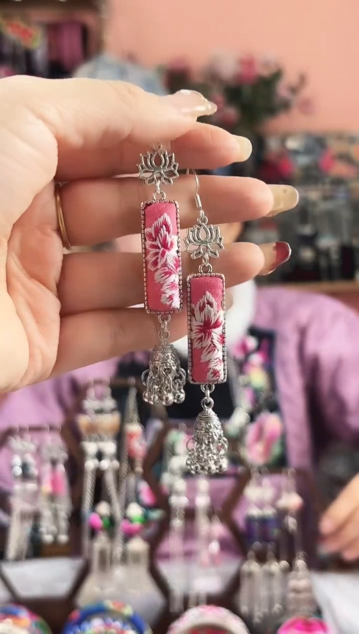艺枝独绣手工饰品76