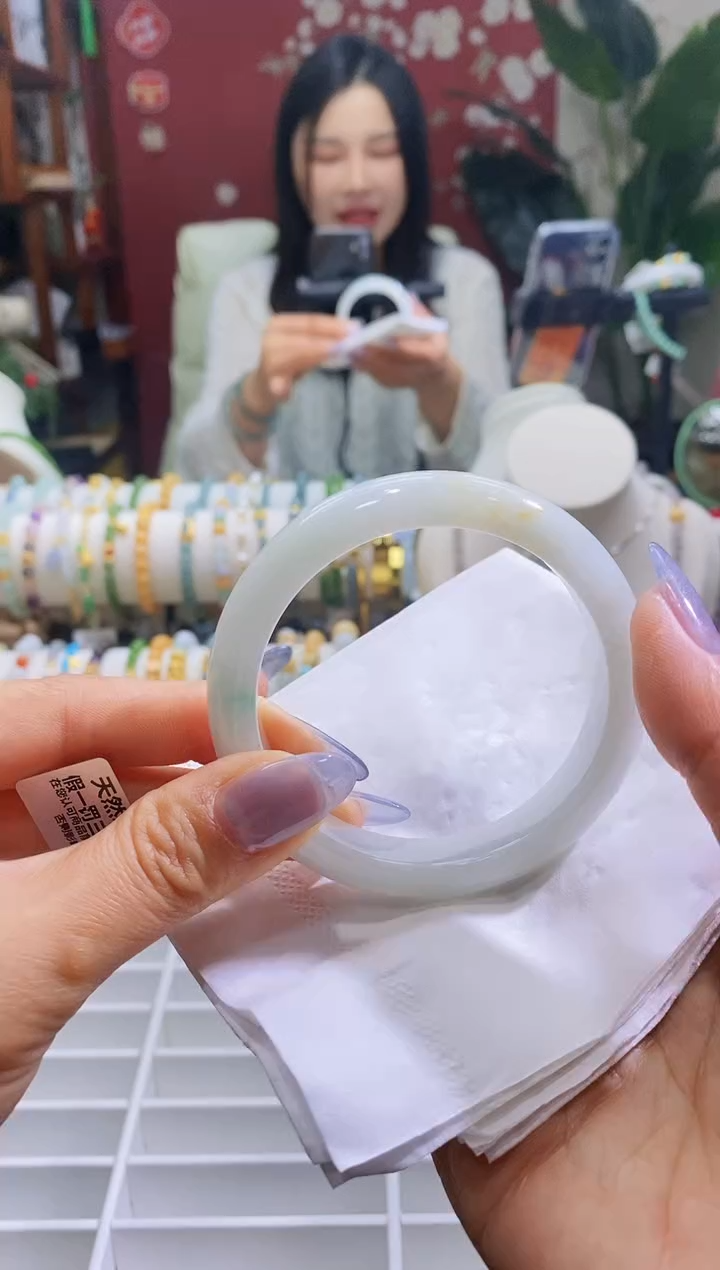 【闪购商品】翡翠手镯未镶嵌37洒金飘花56.7/11.5*8.1