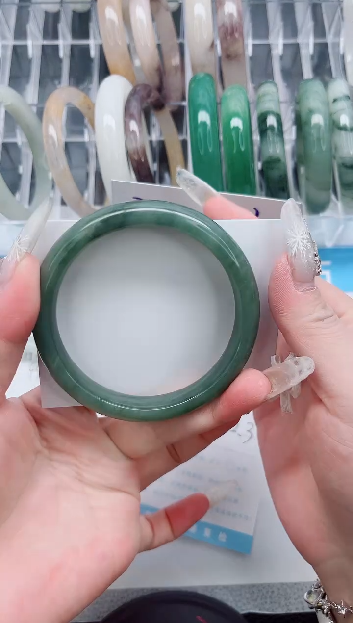 【闪购商品】石英质玉手镯未镶嵌A193-62.3