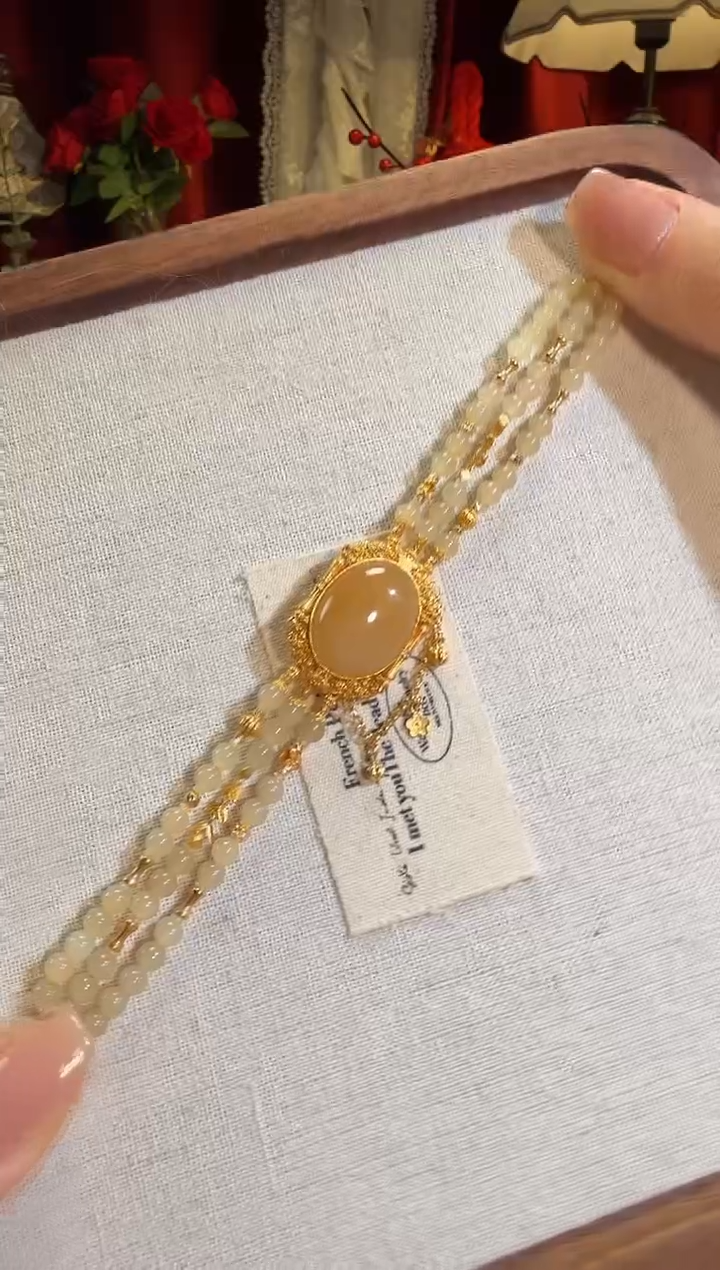 【闪购商品】和田玉手链18K金镶嵌三排奶糖