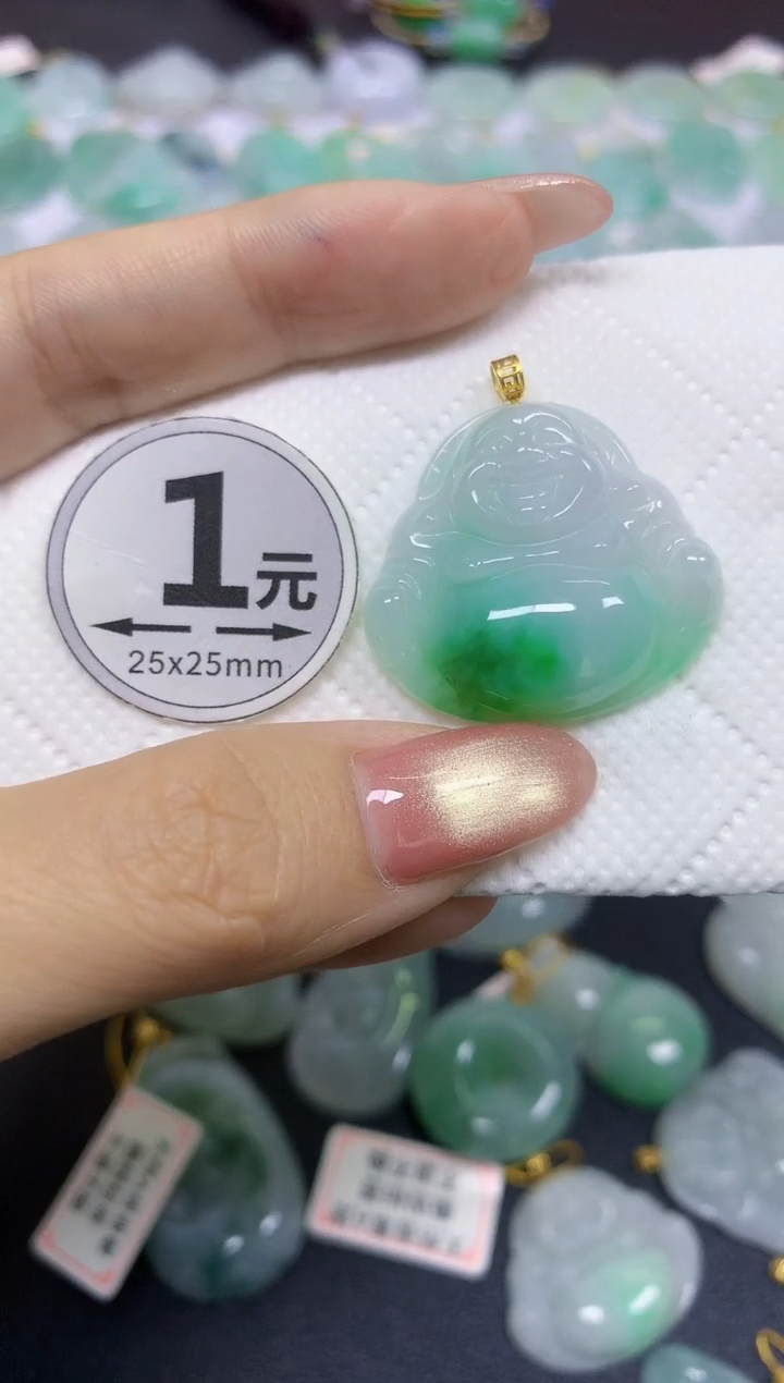 翡翠18K金镶嵌颈饰天然翡翠A货