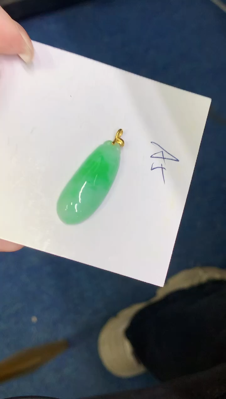 翡翠18K金镶嵌颈饰00000000000