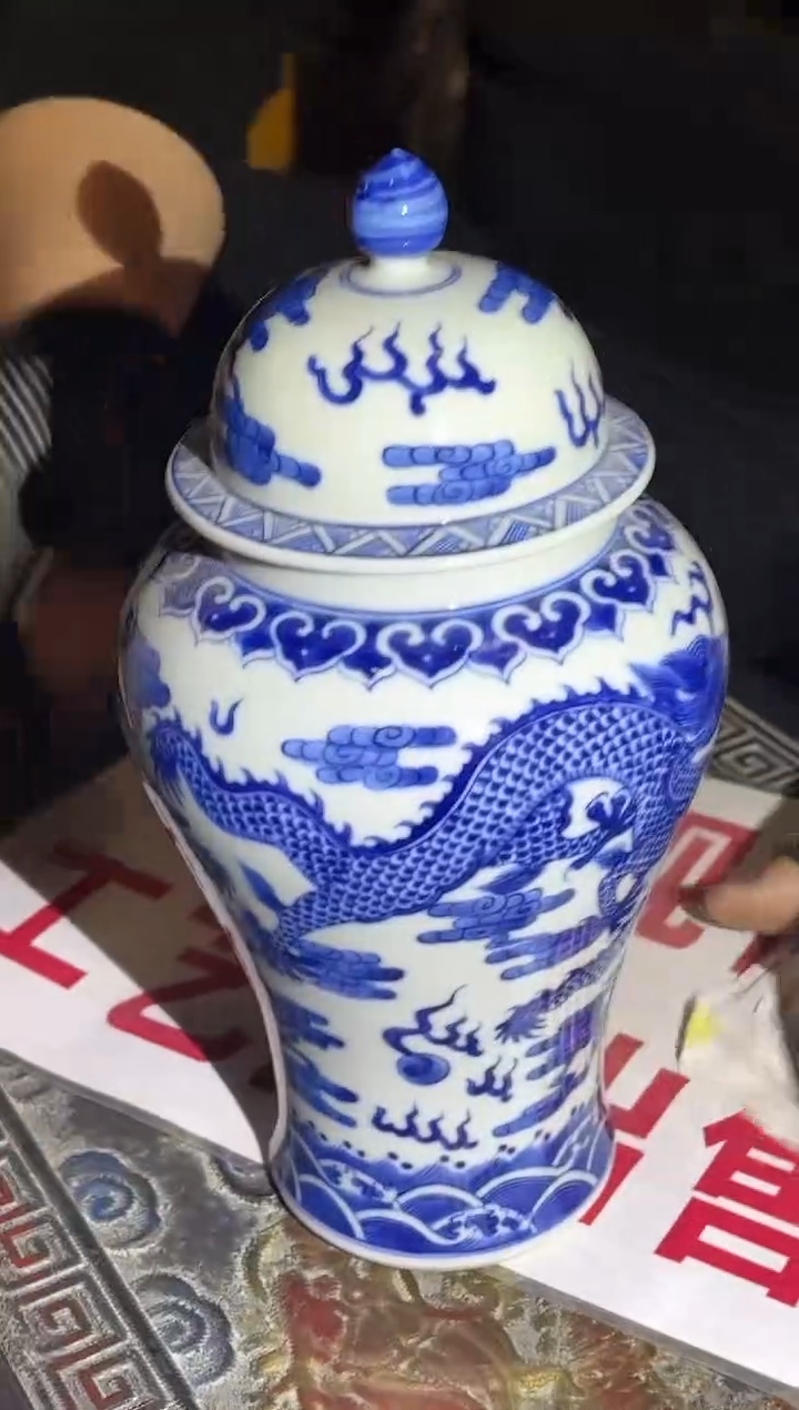 摆件陶瓷现代工艺品Y117