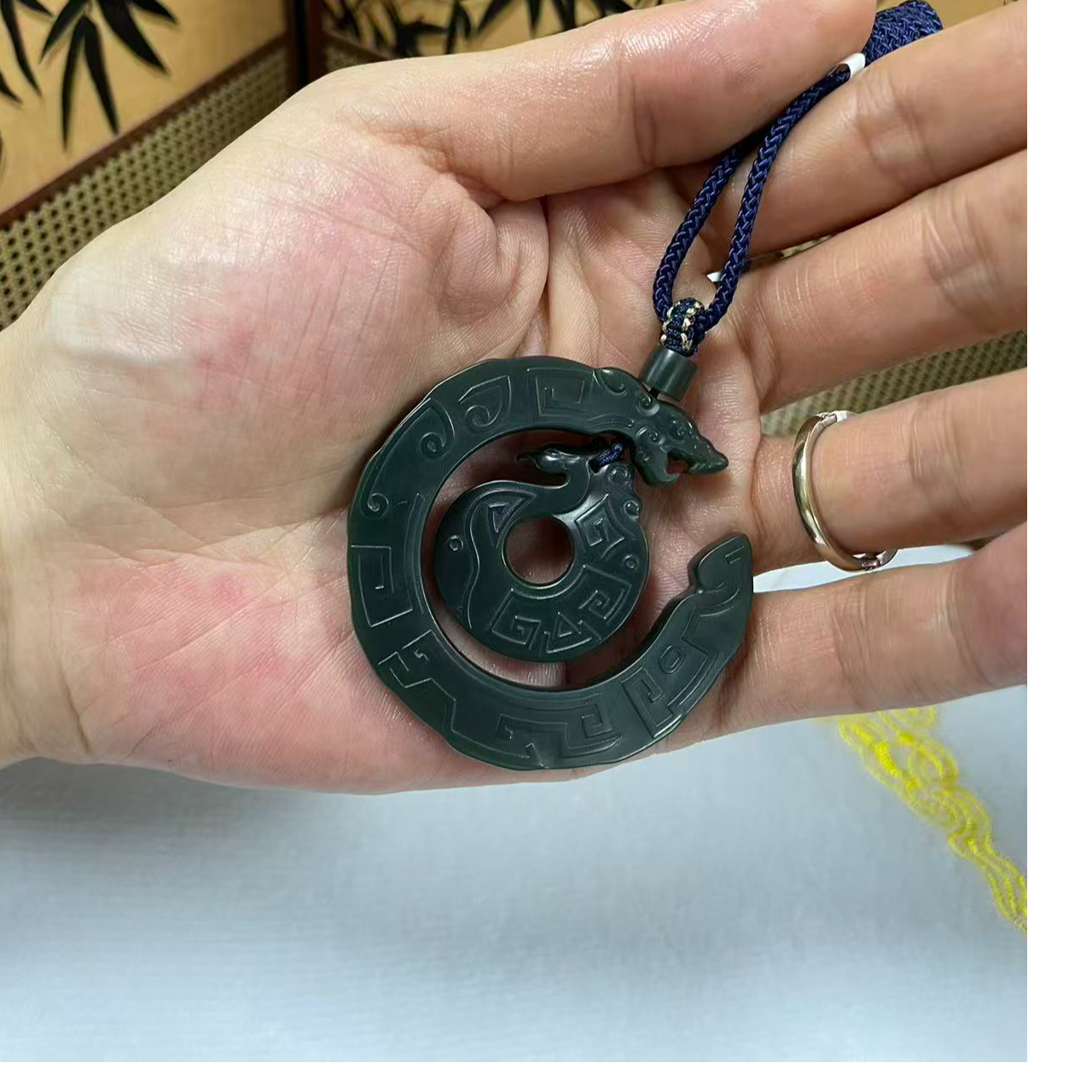 新疆和田玉龙凤牌男女通用挂件玉佩