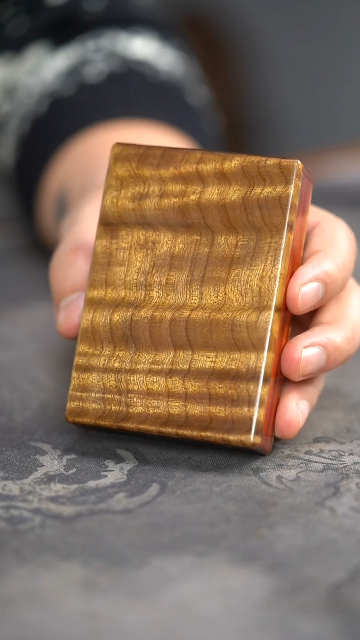 【闪购商品】金丝楠木雕552号阴沉满花纹精工烟盒