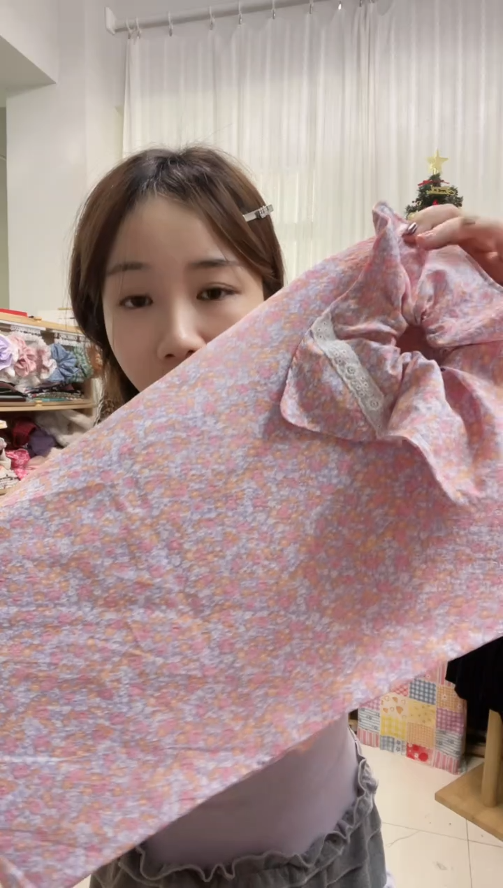 棉1米粉紫色小碎花盐缩纯棉布 