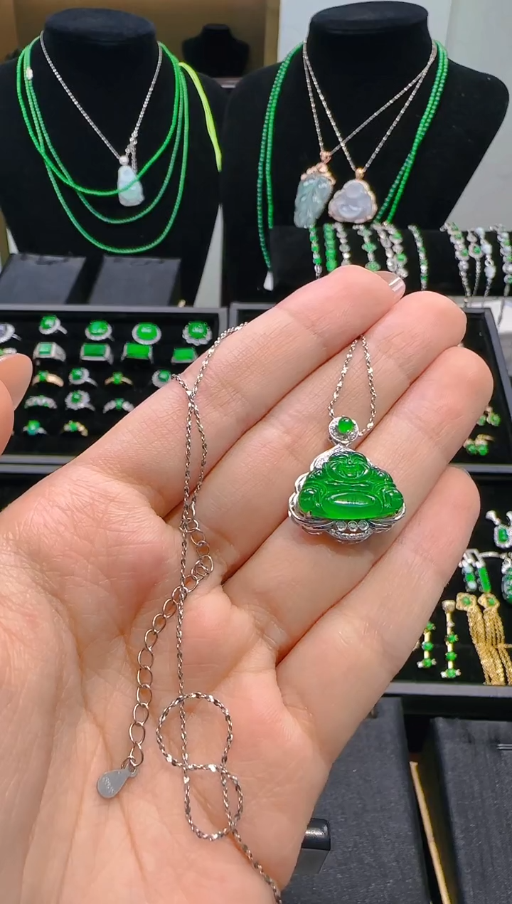 颈饰18K金镶嵌翡翠朵*佛公吊坠