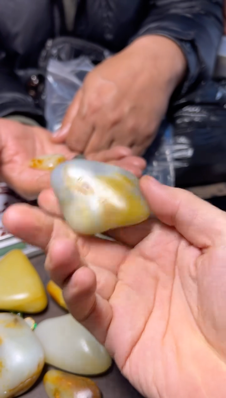 【闪购商品】和田玉（糖玉）颈饰未镶嵌挂件