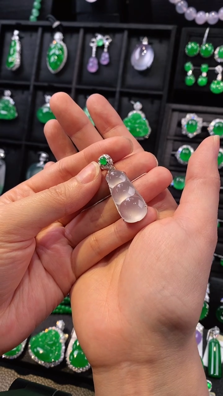 【闪购商品】翡翠吊坠(不含链)18K金镶嵌福豆吊坠5142801