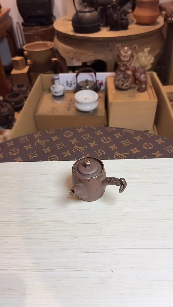 回流产品，孤品难求，有磨损正常，慎拍