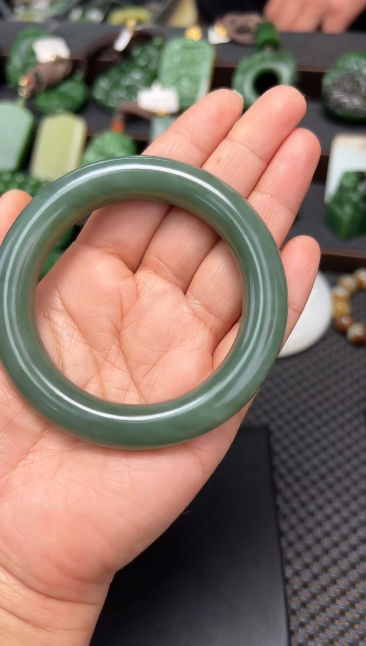 【闪购商品】和田玉手镯未镶嵌手镯53-55