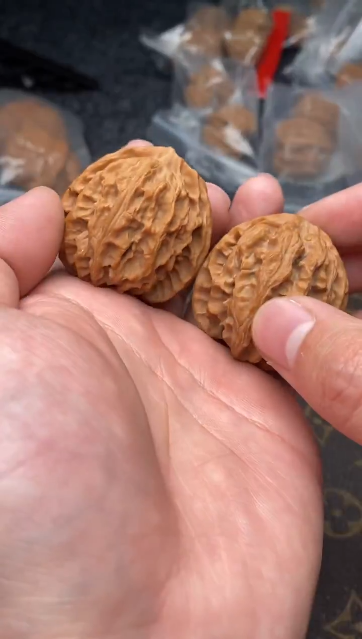 【闪购商品】文玩核桃把件G133号38尺苹果