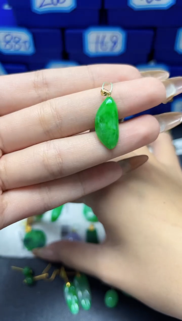 【闪购商品】翡翠颈饰18K金镶嵌Y缅料A货/支持复检/一件