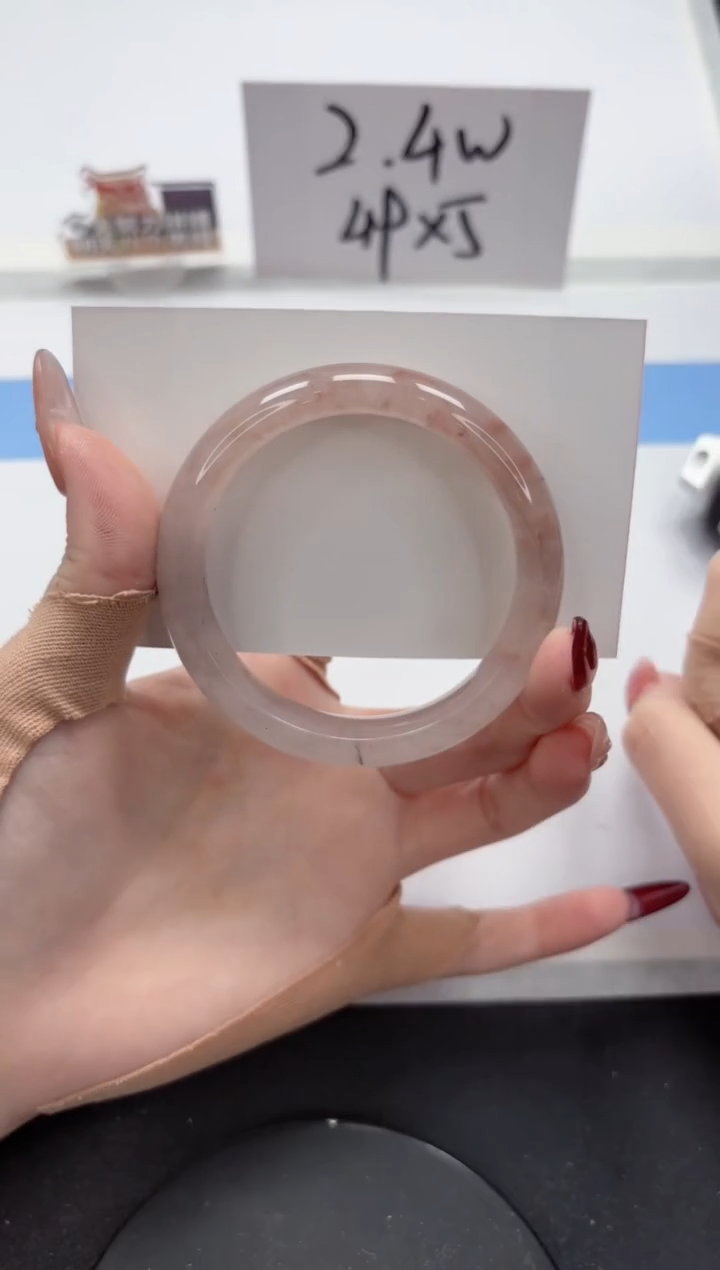 【闪购商品】石英质玉手镯未镶嵌A353-54.8