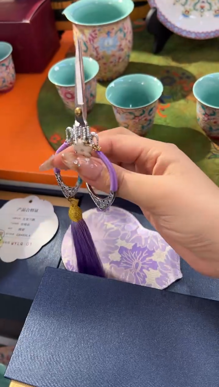 瓷片小乔闪购链接