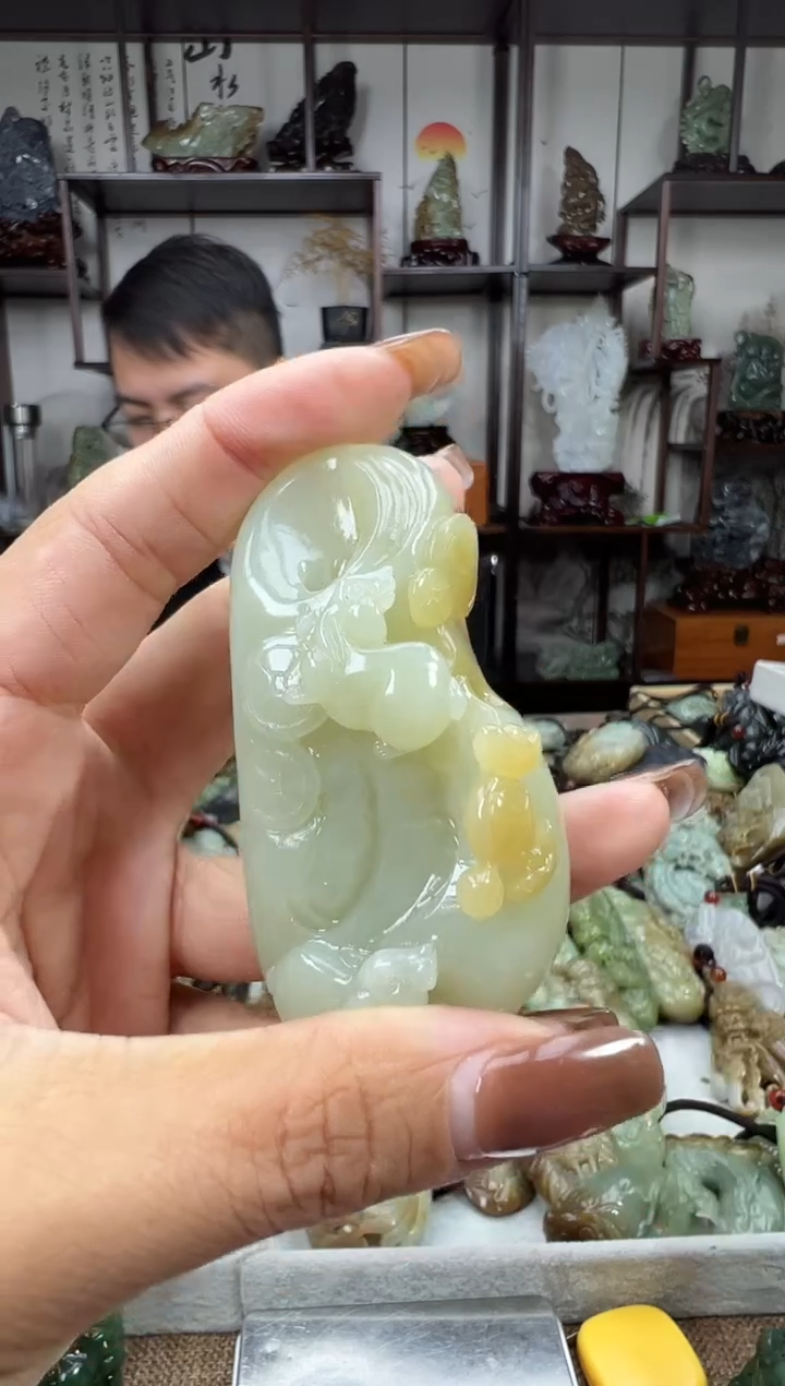 未镶嵌和田玉把件1