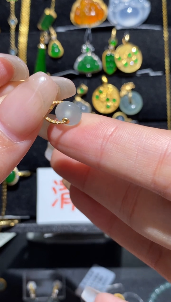 【闪购商品】翡翠颈饰18K金镶嵌套链