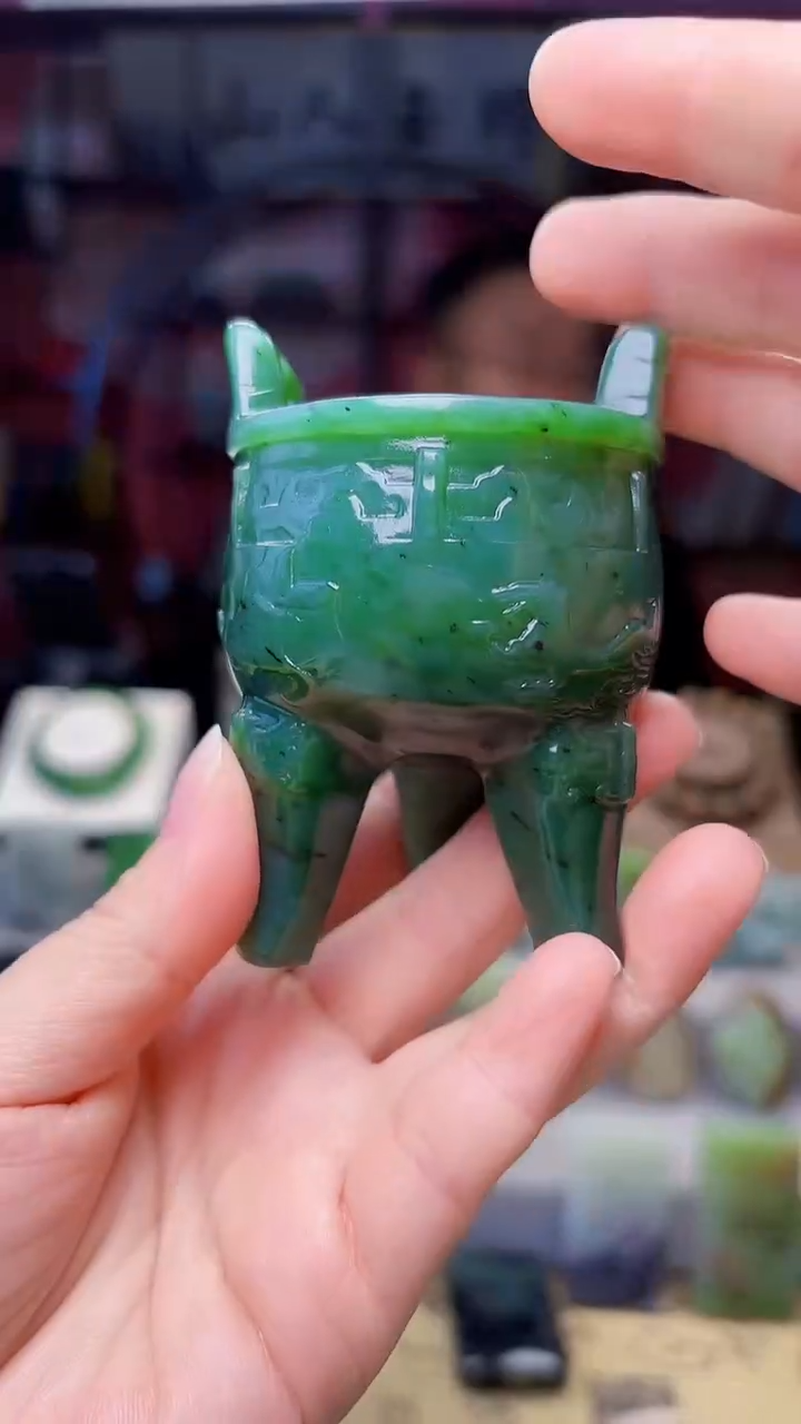 未镶嵌和田玉摆件180