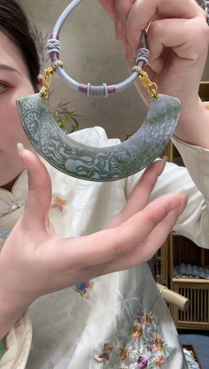 【闪购商品】翡翠颈饰未镶嵌吊坠