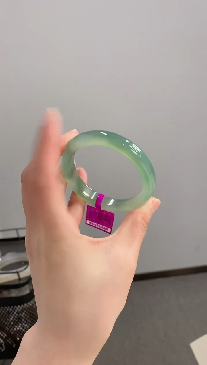 【闪购商品】玛瑙/玉髓手镯未镶嵌55-56-57圈