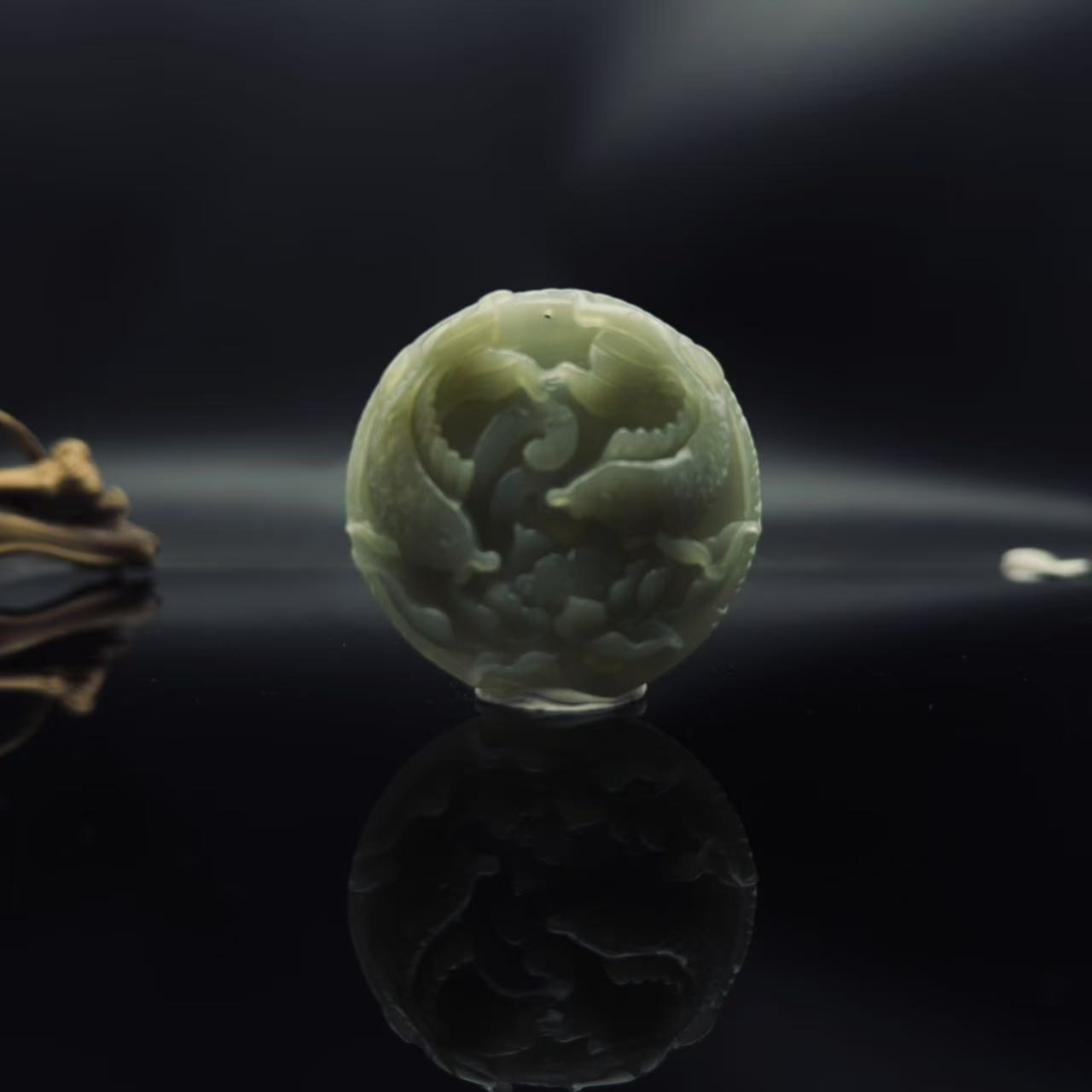 和田玉连年有余吊坠7562