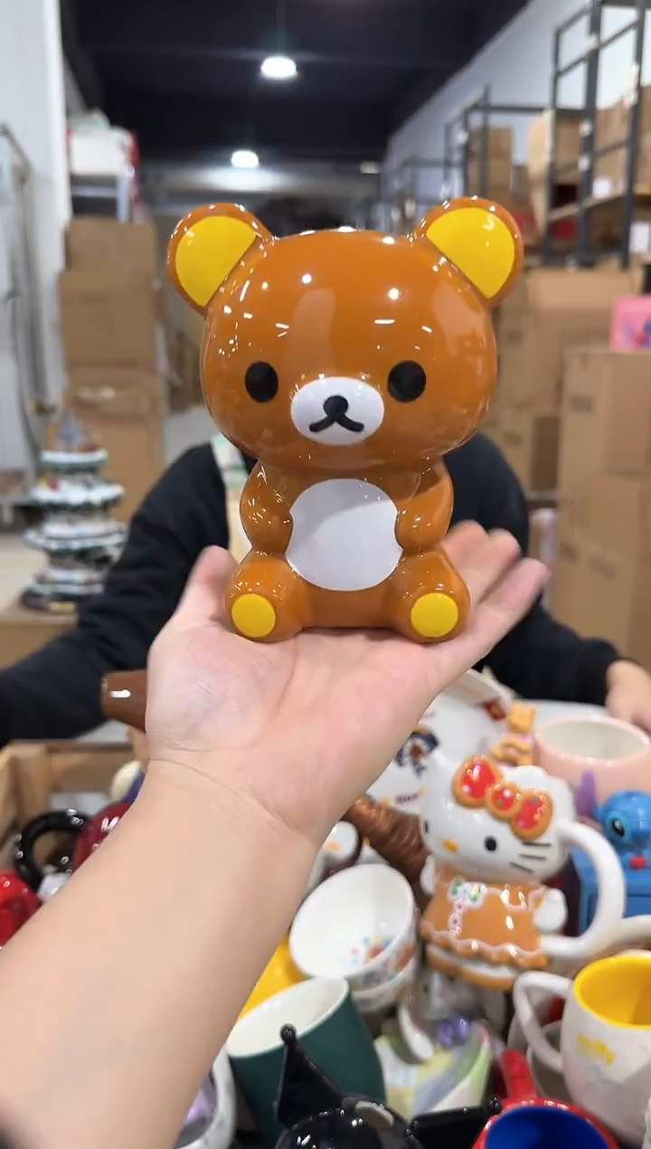 瓷片轻松熊存钱罐