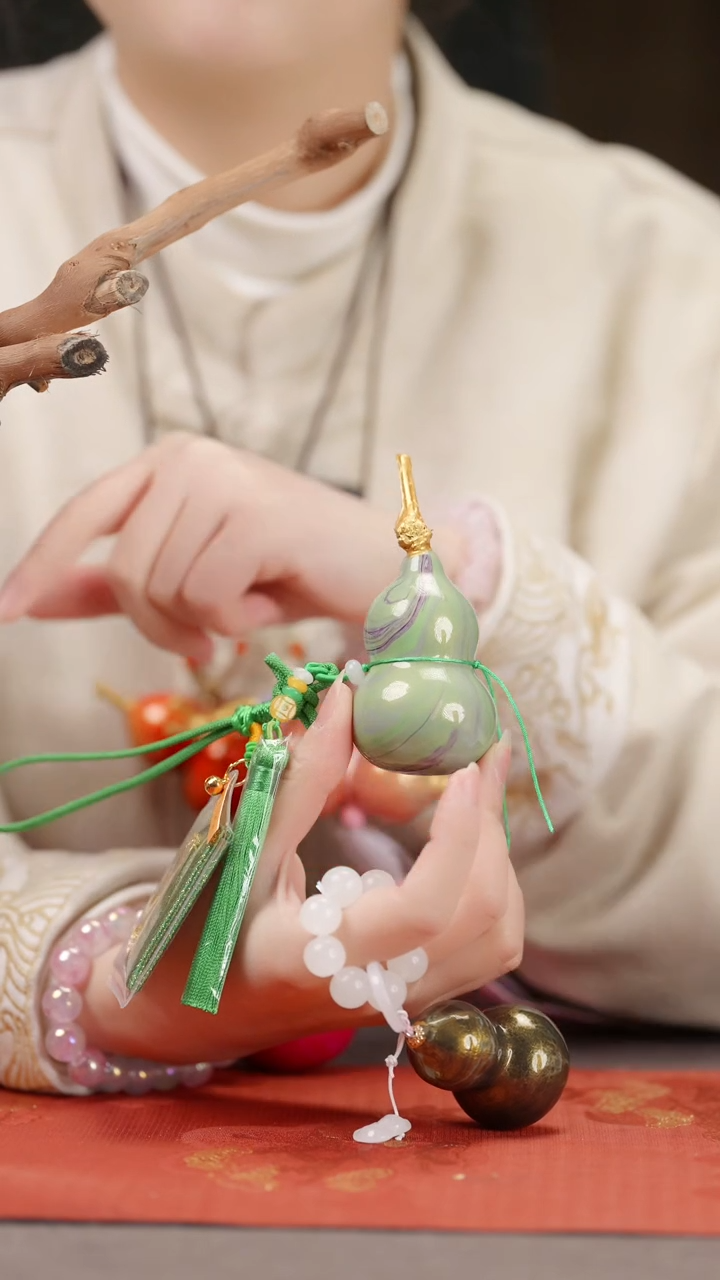 【闪购商品】266大漆葫芦手捻车挂脖挂摆件