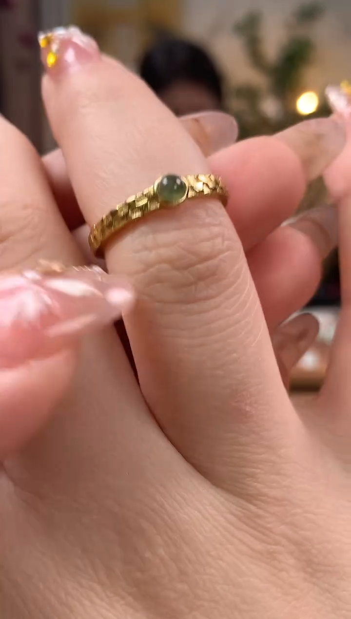 【闪购商品】翡翠吊坠(不含链)未镶嵌戒指