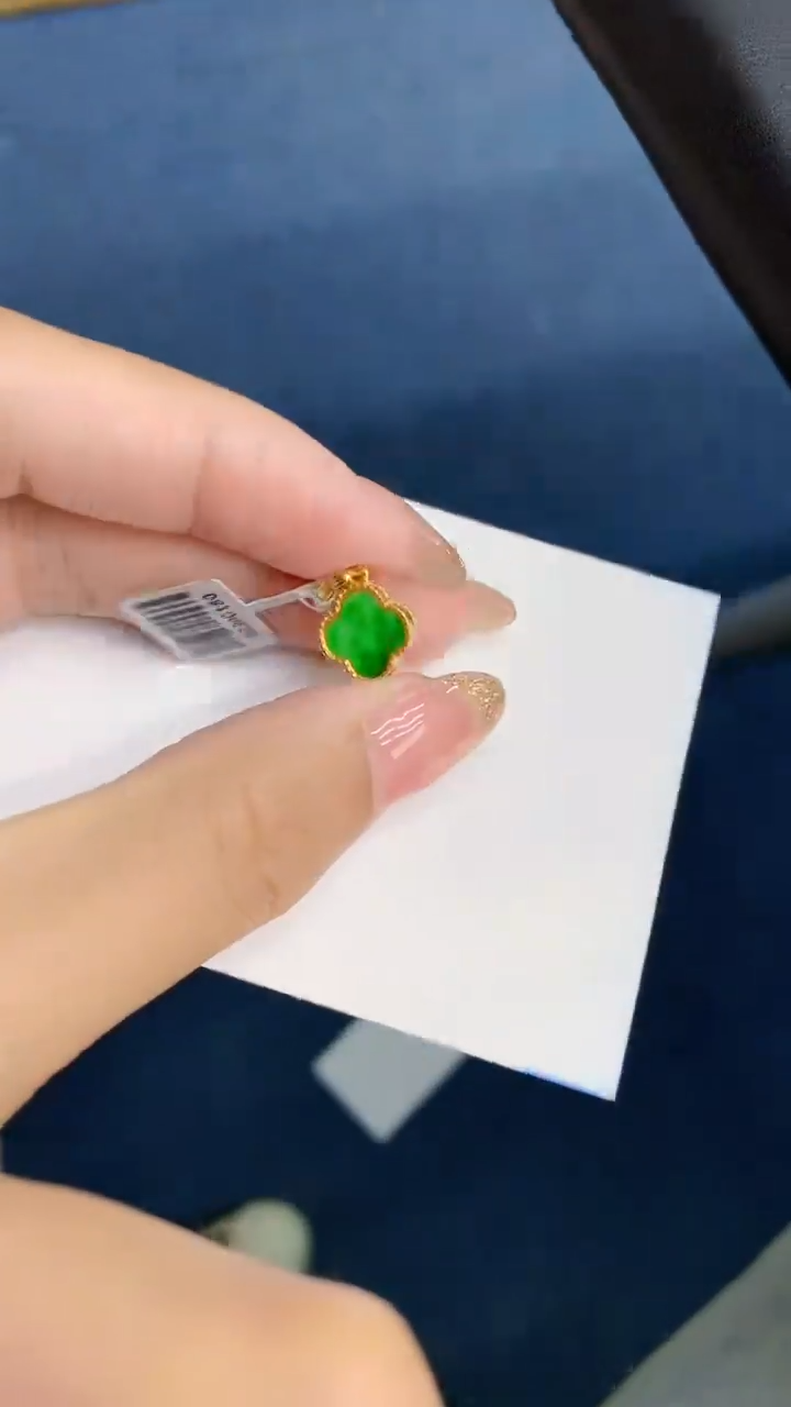 【闪购商品】翡翠银S925镶嵌颈饰            8