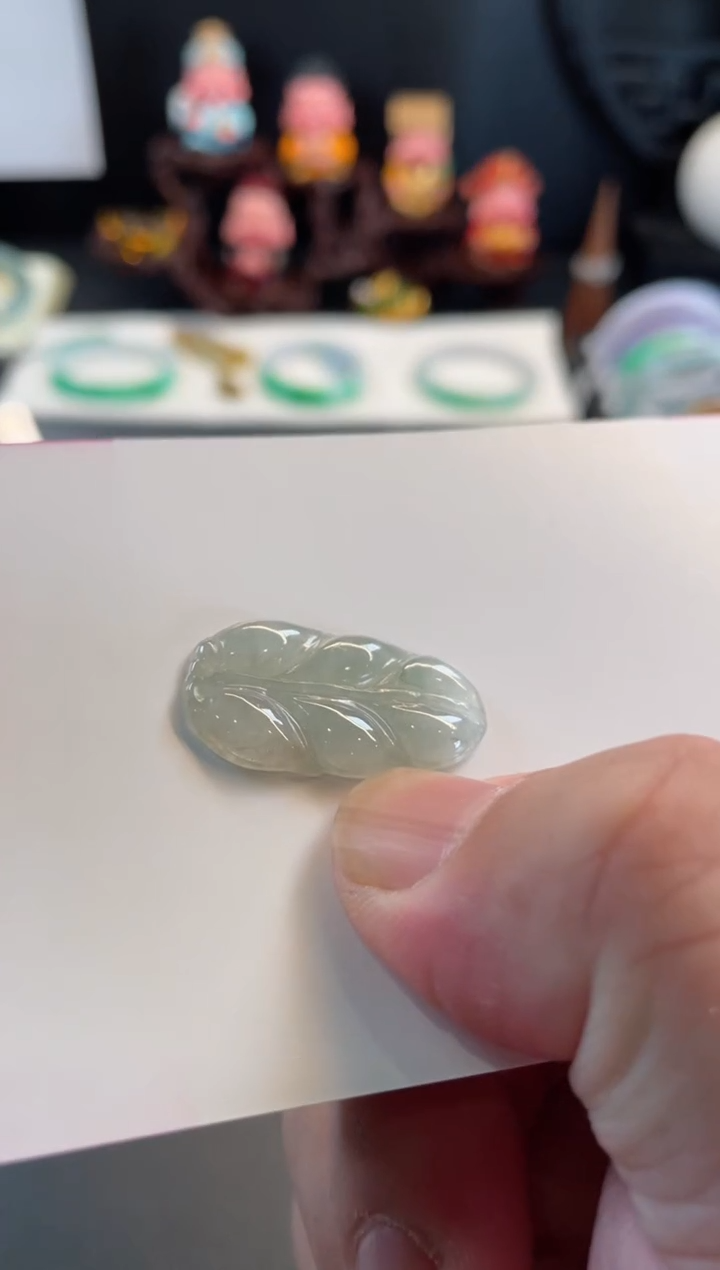 翡翠手镯未镶嵌4有纹裂