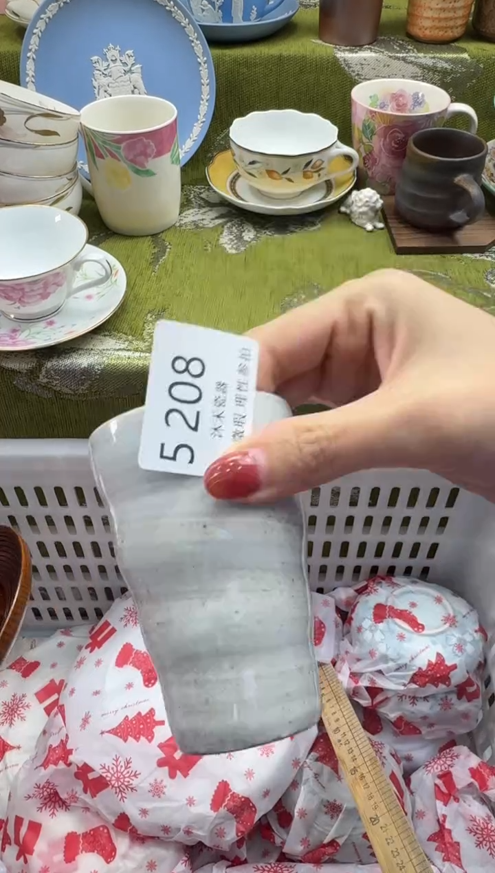 瓷片潮****馆瓷片   5 208