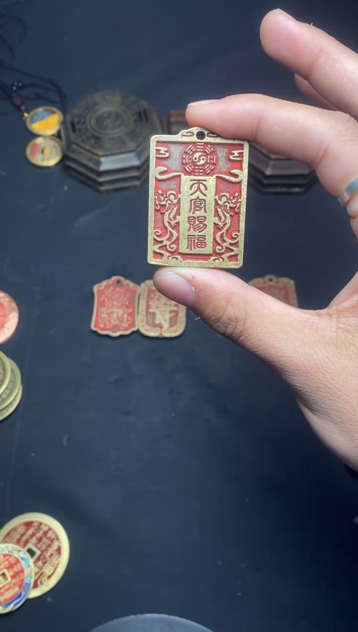 【闪购商品】铜方牌子一个天官赐福