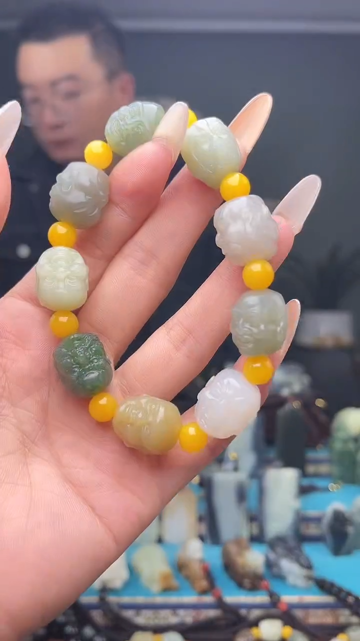 未镶嵌和田玉挂件1