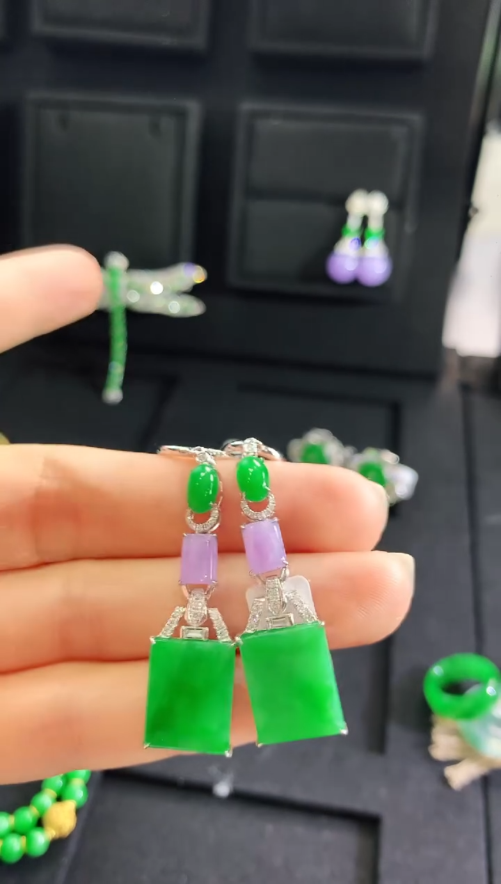 【闪购商品】翡翠耳饰18K金镶嵌耳饰