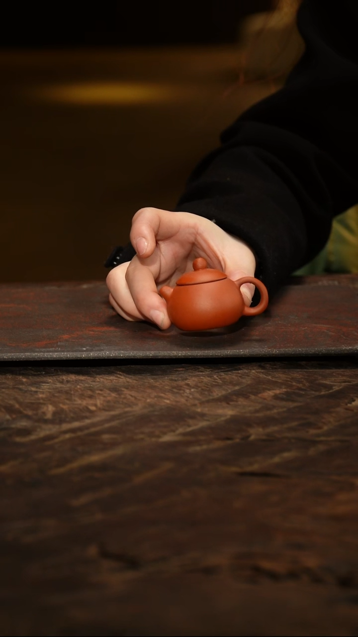 紫砂茶叶罐西施把把壶