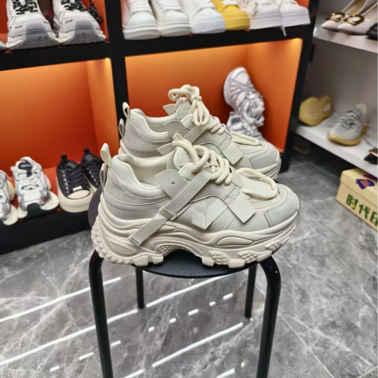 【南油玲姐】白色新款单鞋X6007