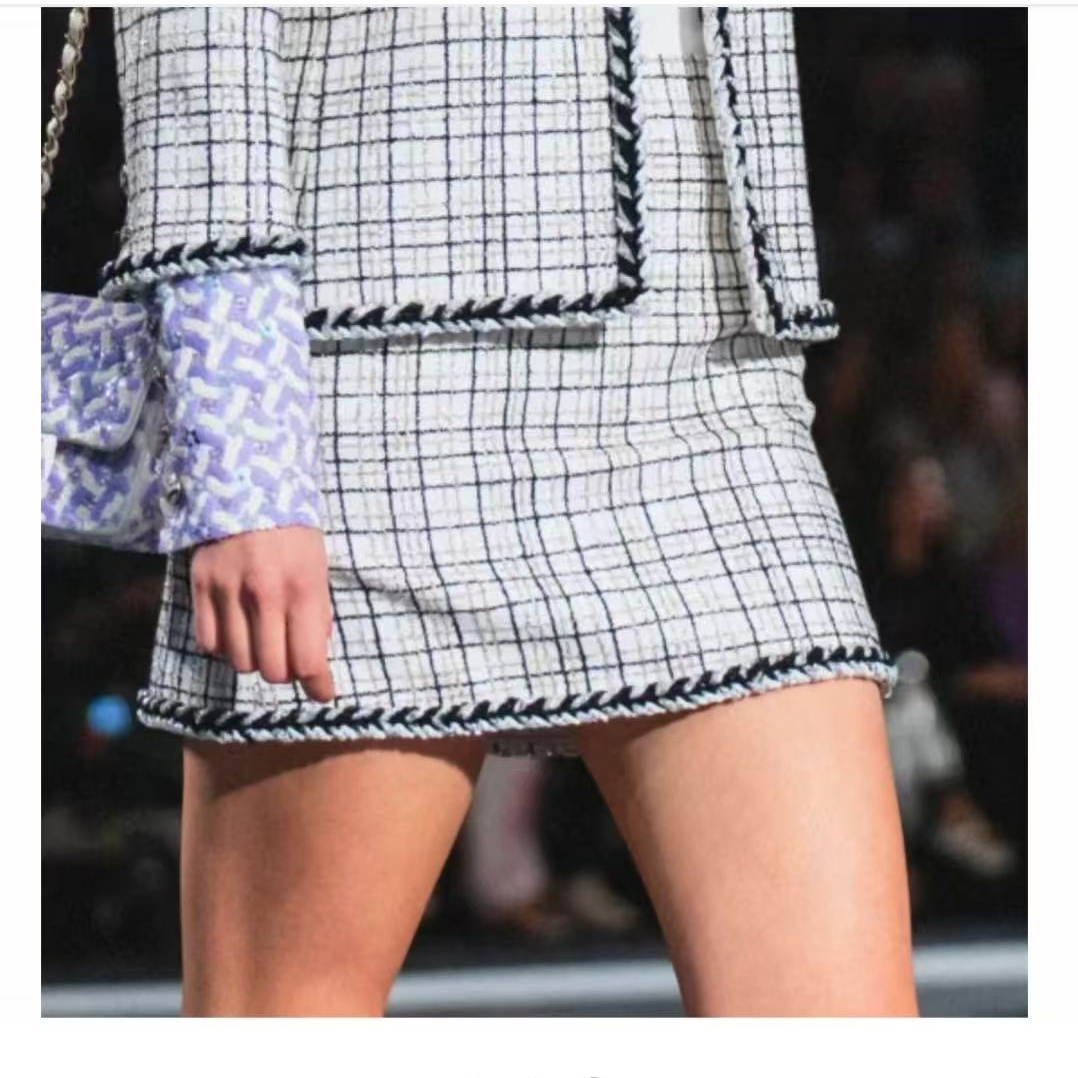 99新 Chanel/香奈儿 24C格纹亮片银丝滚边半身裙  36码 腰围70 