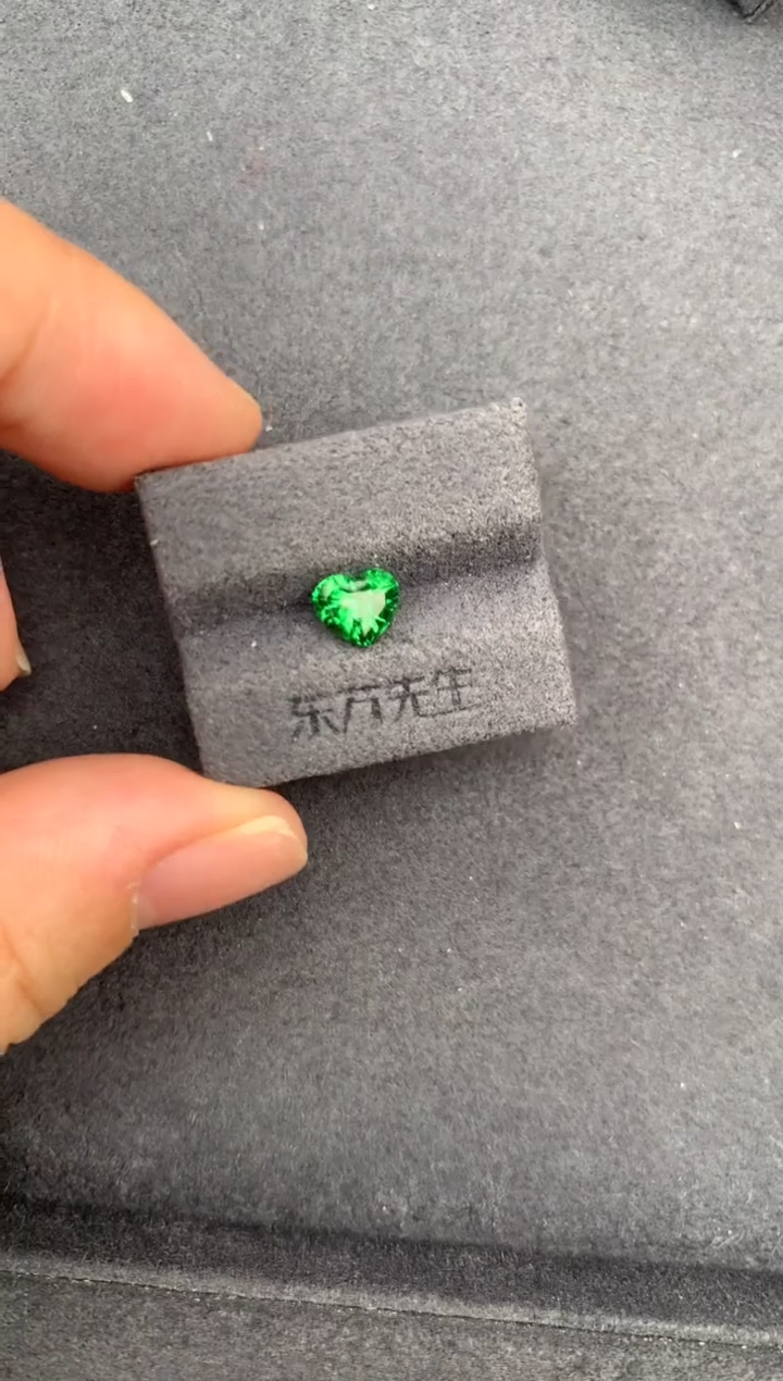 未镶嵌珠宝半成品石榴石1ct沙弗莱  定制  GH