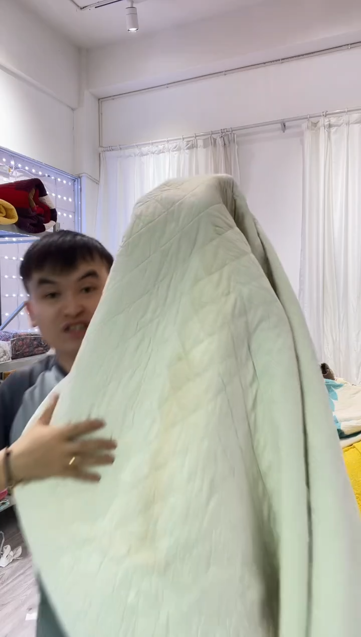 棉260*270纯棉床盖105号大瑕疵