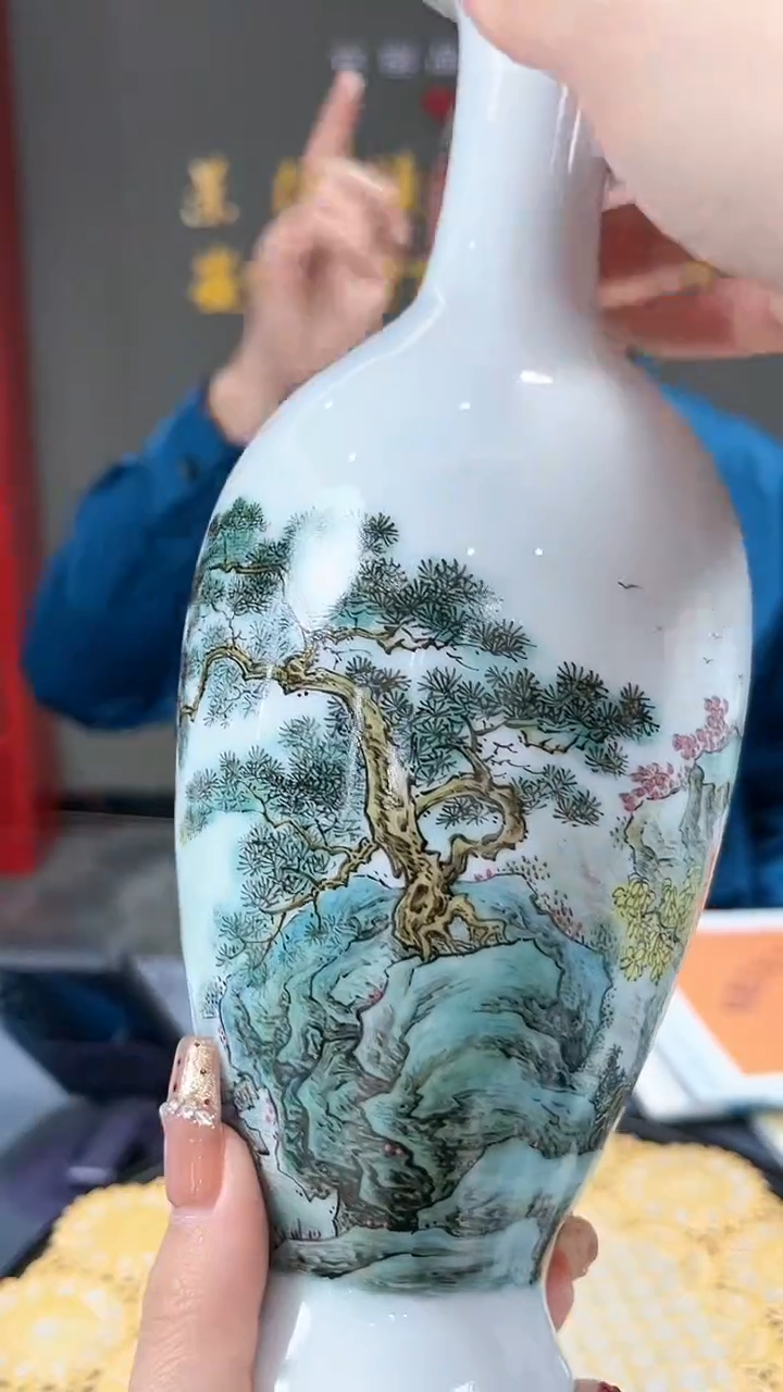 【闪购商品】官窑瓷画院870官窑瓷画院山水赏瓶