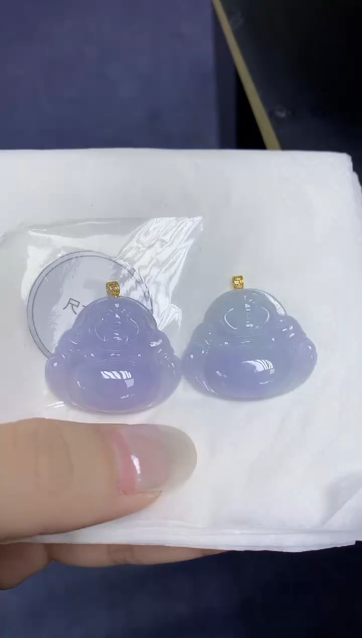 翡翠18K金镶嵌颈饰天然缅甸翡翠A货多样性发其一