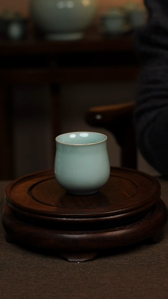 瓷片天青色全手工玉兰杯120ml微瑕不带礼盒