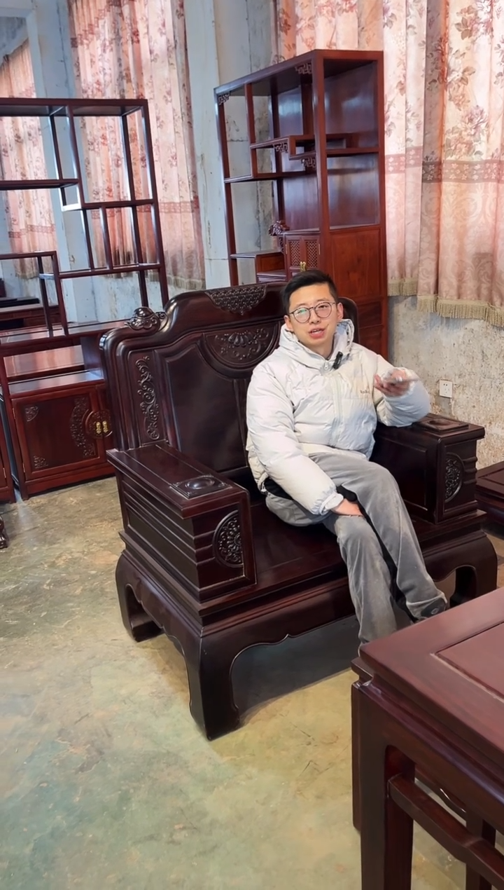 【闪购商品】黑酸枝木类成套家具单人位