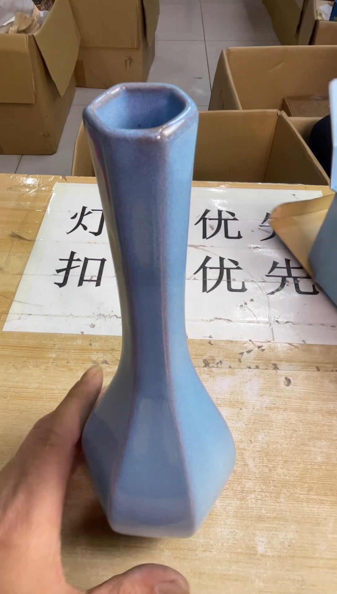 瓶默认微瑕，no退no换，介意勿拍